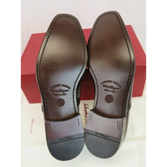 NIB FERRAGAMO SEUL DARK BROWN POLISHED LEATHER CAP TOE LOGO OXFORDS 11.5 EE main image 5